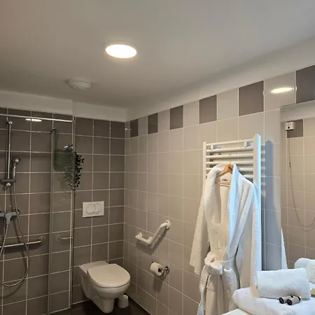 Services Seniors Les Essentielles Compiegne