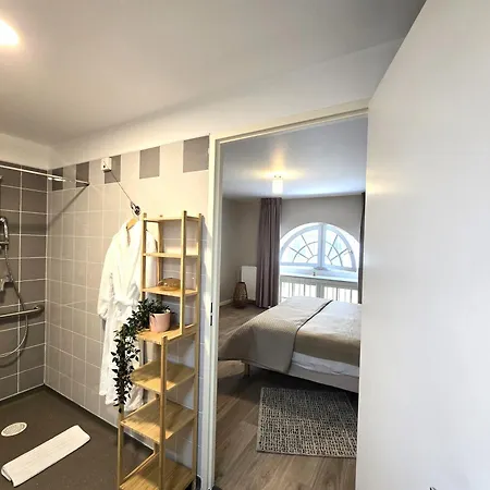 Apartment Services Seniors Les Essentielles Compiegne