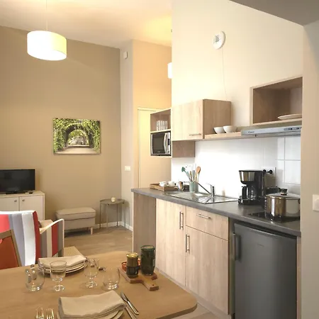 Services Seniors Les Essentielles * Compiègne