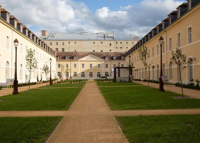 Services Seniors Les Essentielles